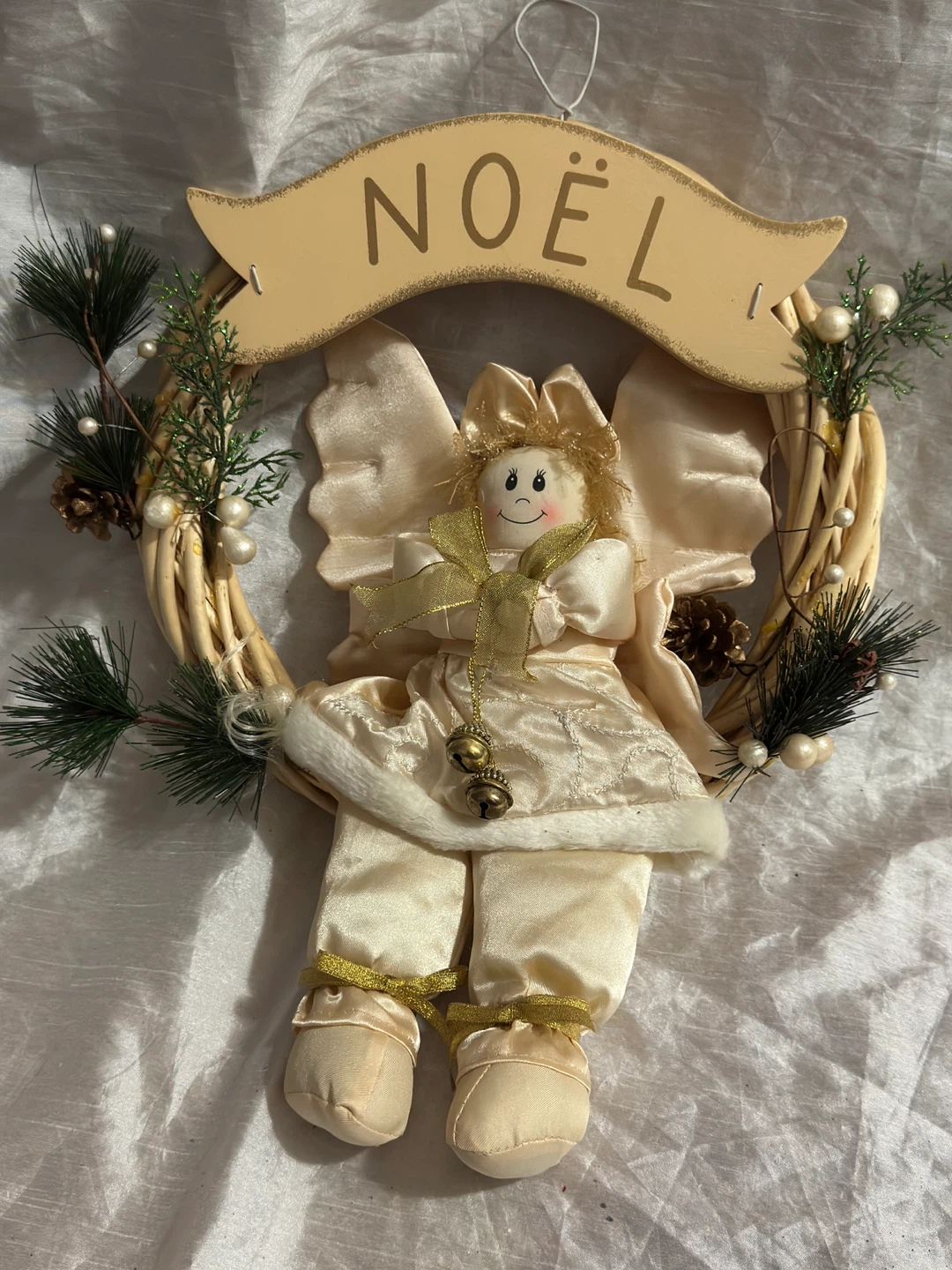 Holiday Angel Wreath Decoration - photo 4