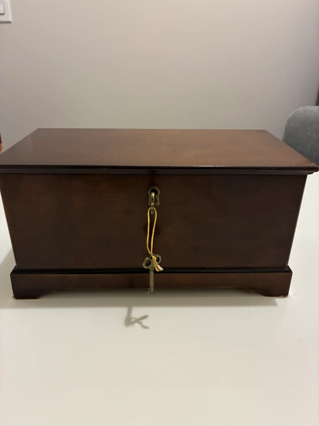 Vintage 1992 - Bombay Mahogany Jewellery Box