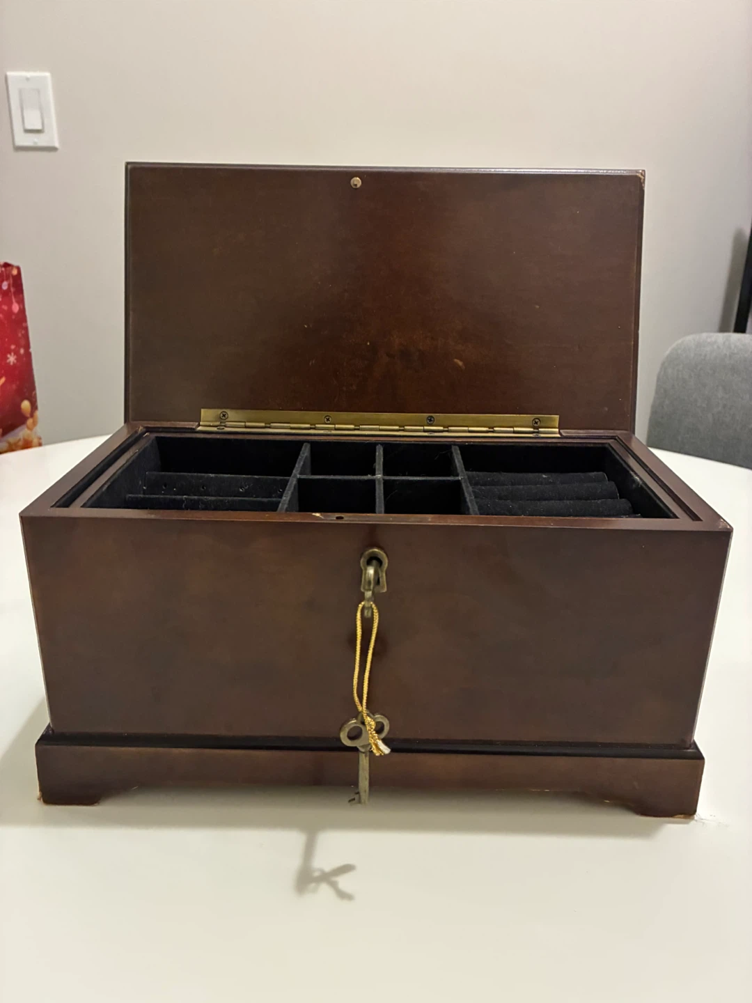 Vintage 1992 - Bombay Mahogany Jewellery Box - photo 4