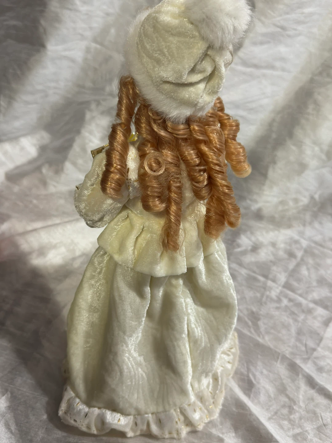 Vintage Christmas Caroler Doll with Gift - photo 5
