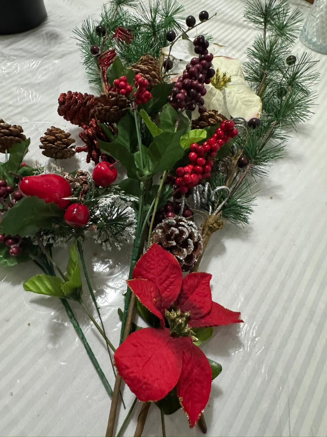 Christmas Floral Arrangement Decor - photo 4