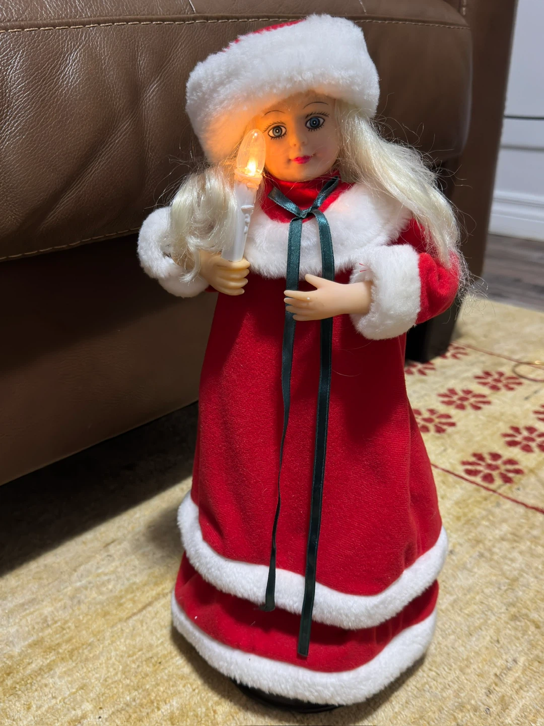 Animated Christmas Doll with Candle - photo 3