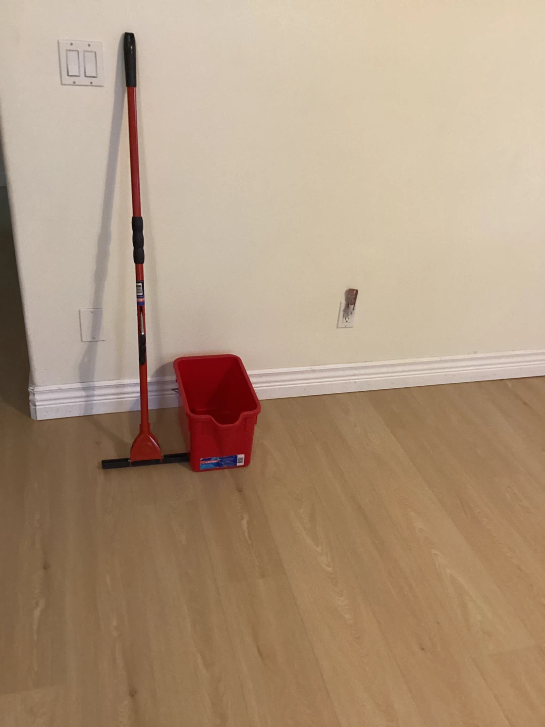 Vileda super bee mop with bucket. - photo 2