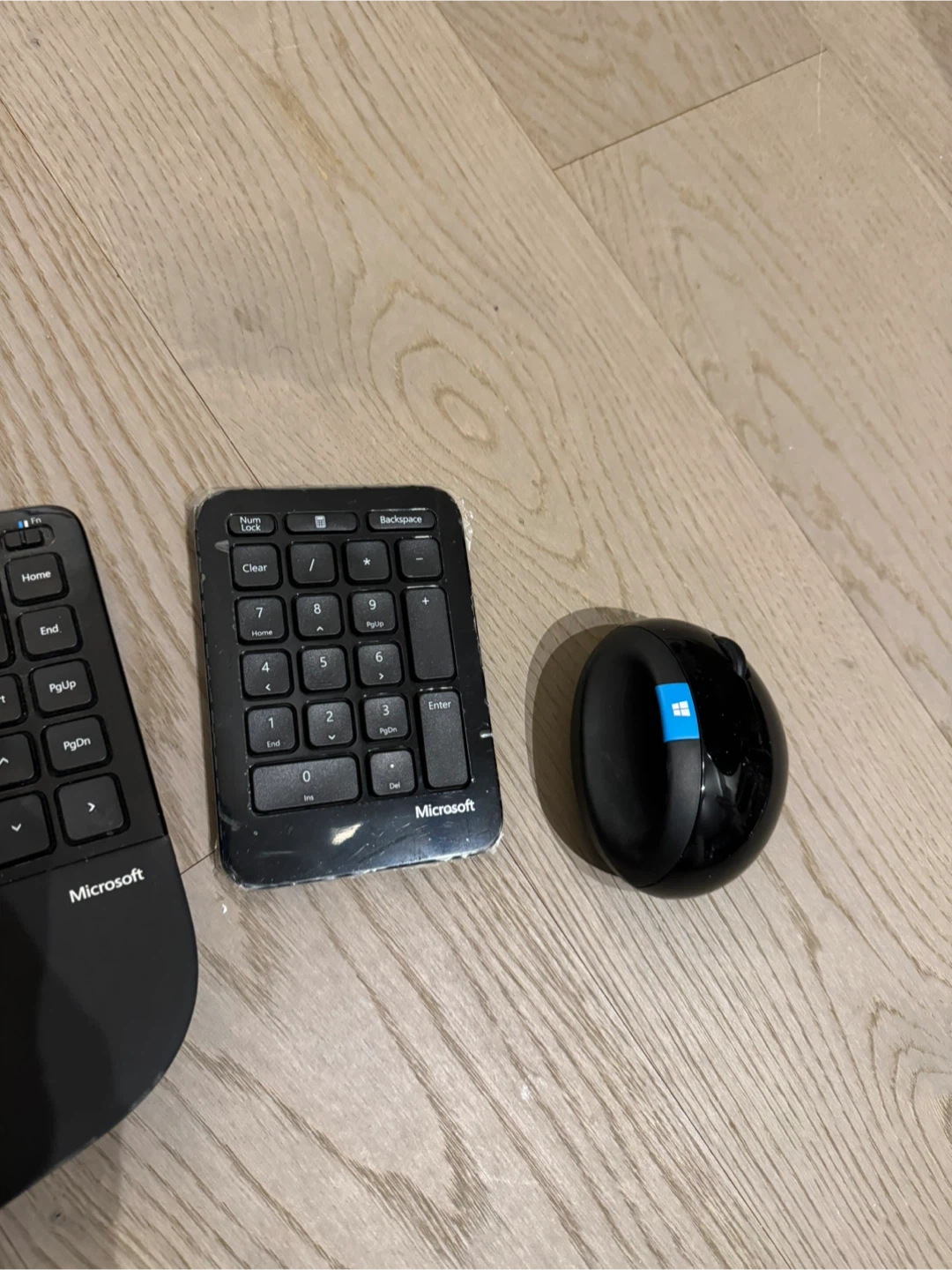 Microsoft Wireless Ergonomic Keyboard, Numpad, and Mouse Set - photo 3
