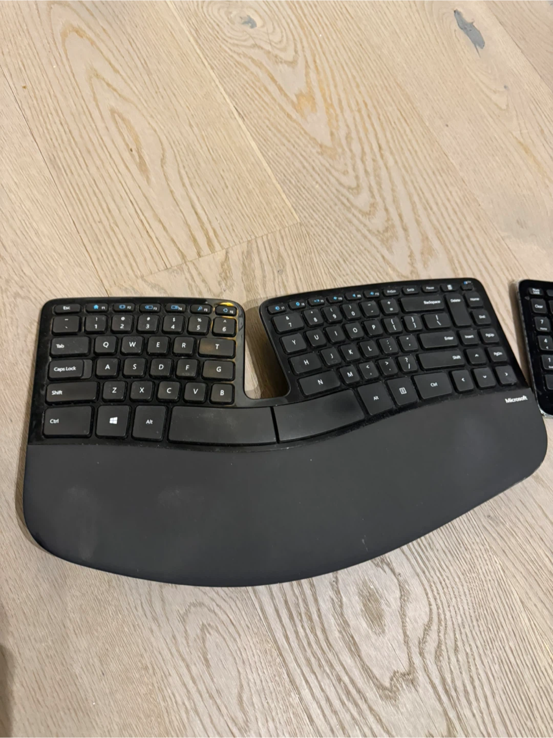Microsoft Wireless Ergonomic Keyboard, Numpad, and Mouse Set - photo 2
