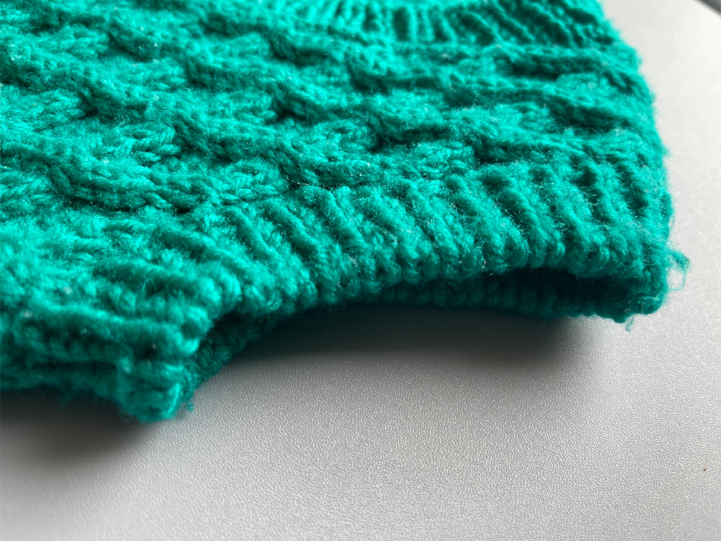 Hand-Knit Teal Cable Knit Vest 3-4Y 🏆 - photo 3