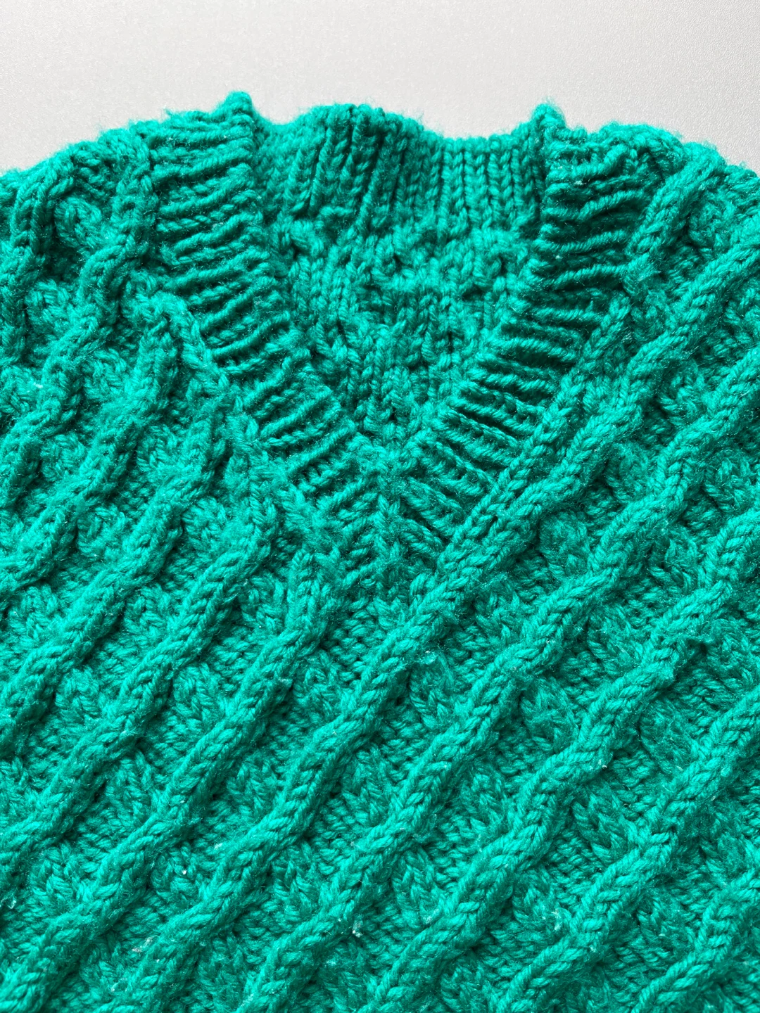 Hand-Knit Teal Cable Knit Vest 3-4Y 🏆 - photo 2