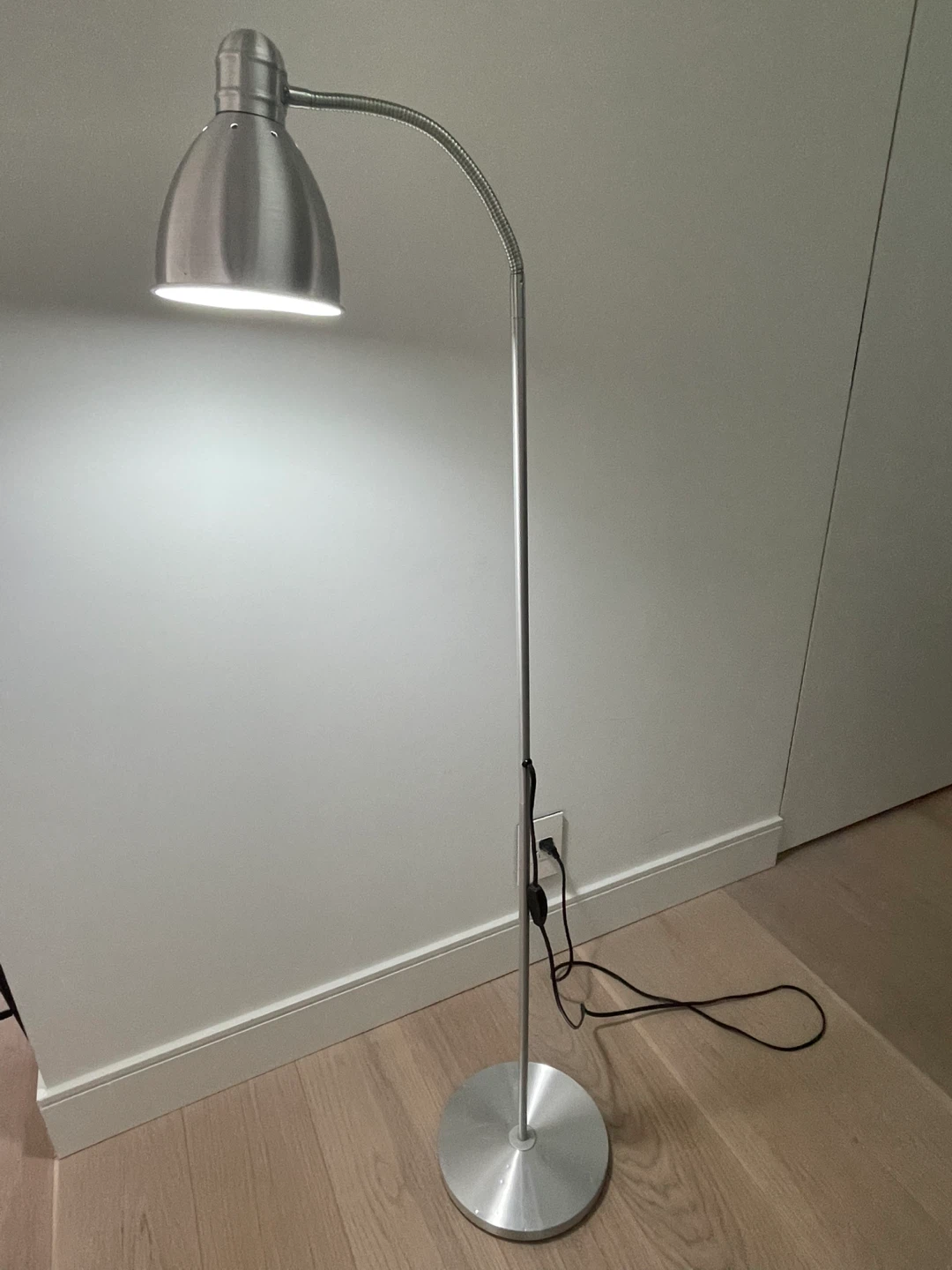 Adjustable Floor Lamp