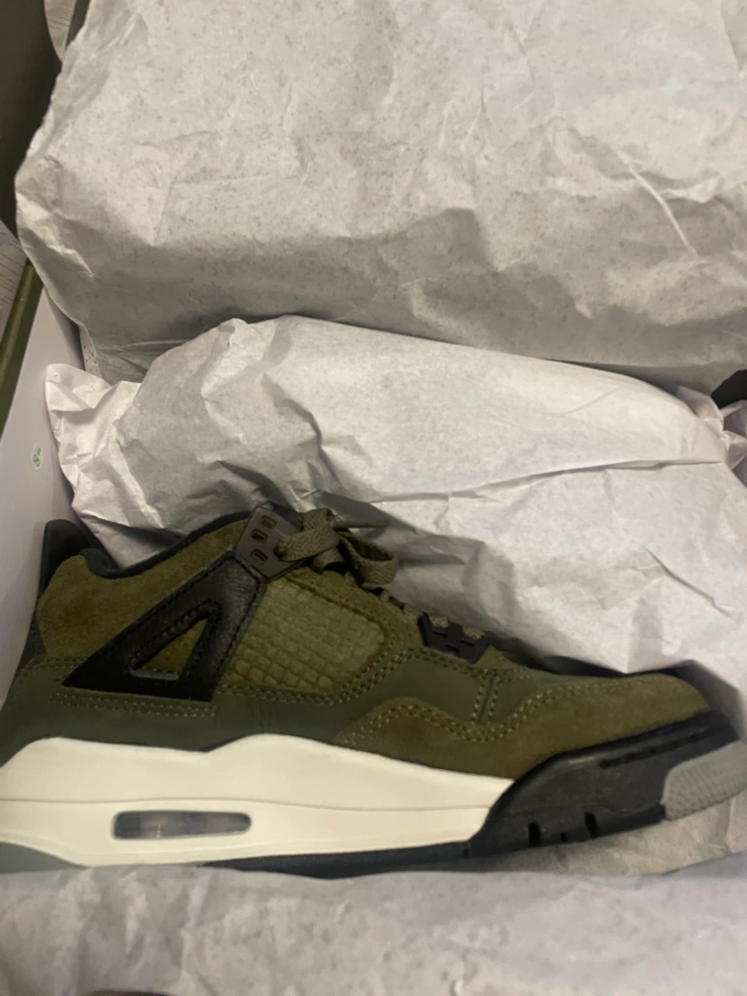 Air Jordan 4 Retro SE Craft GS Olive Green Size 4.5Y