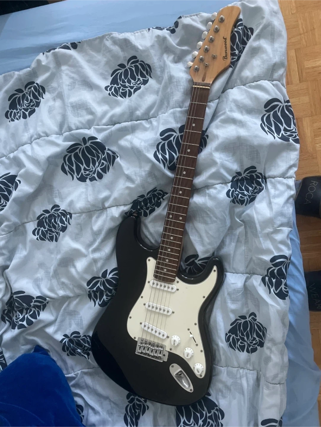 Burswood Electric Guitar - Black & White - photo 2