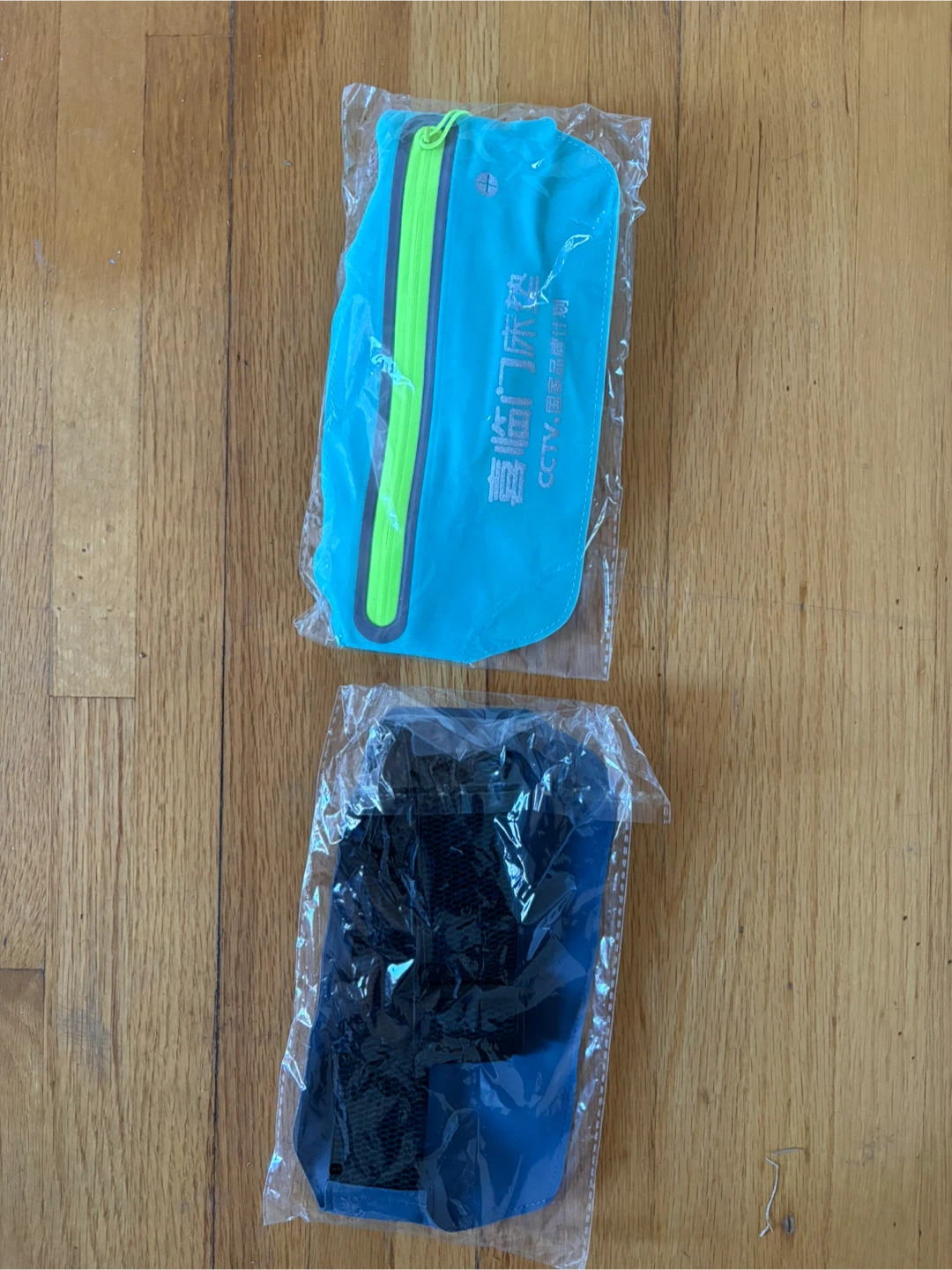 2 Running Armbands/Pouches. New - photo 2