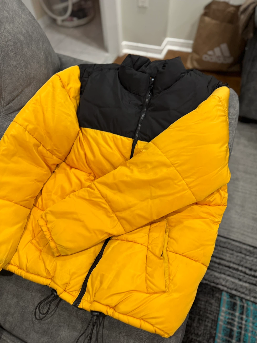 Divided by H&M Black & Yellow Puffer Jacket 🏆