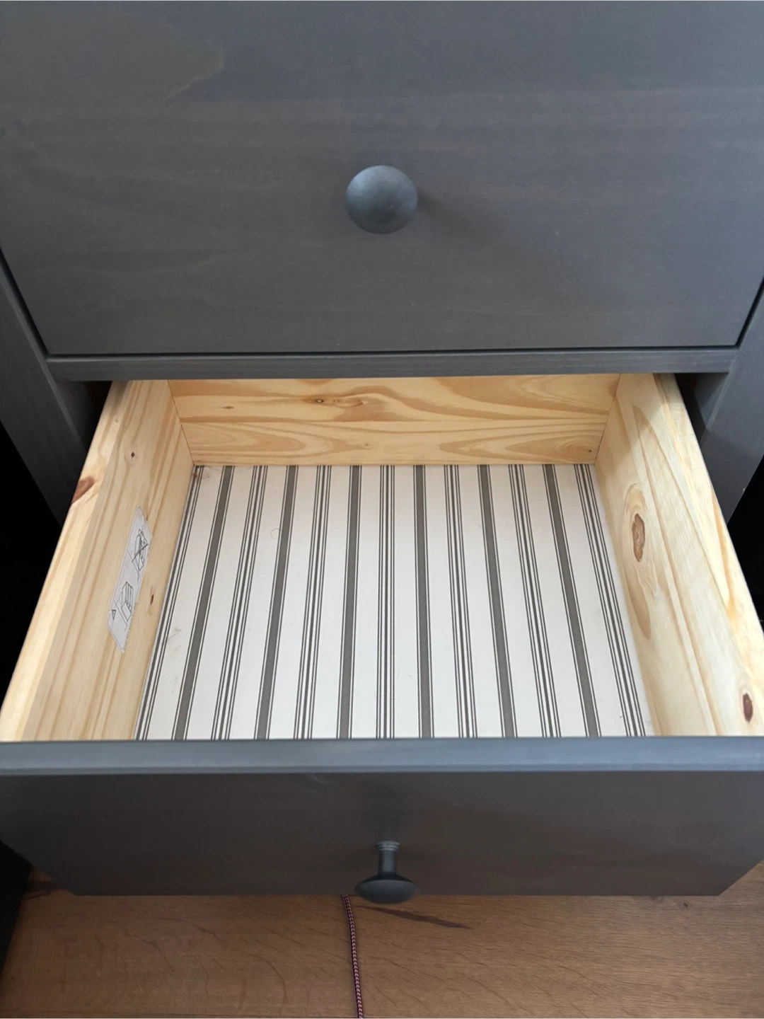 【HOLD】*Until Sunday!! IKEA HEMNES 2-Drawer Nightstand - photo 4