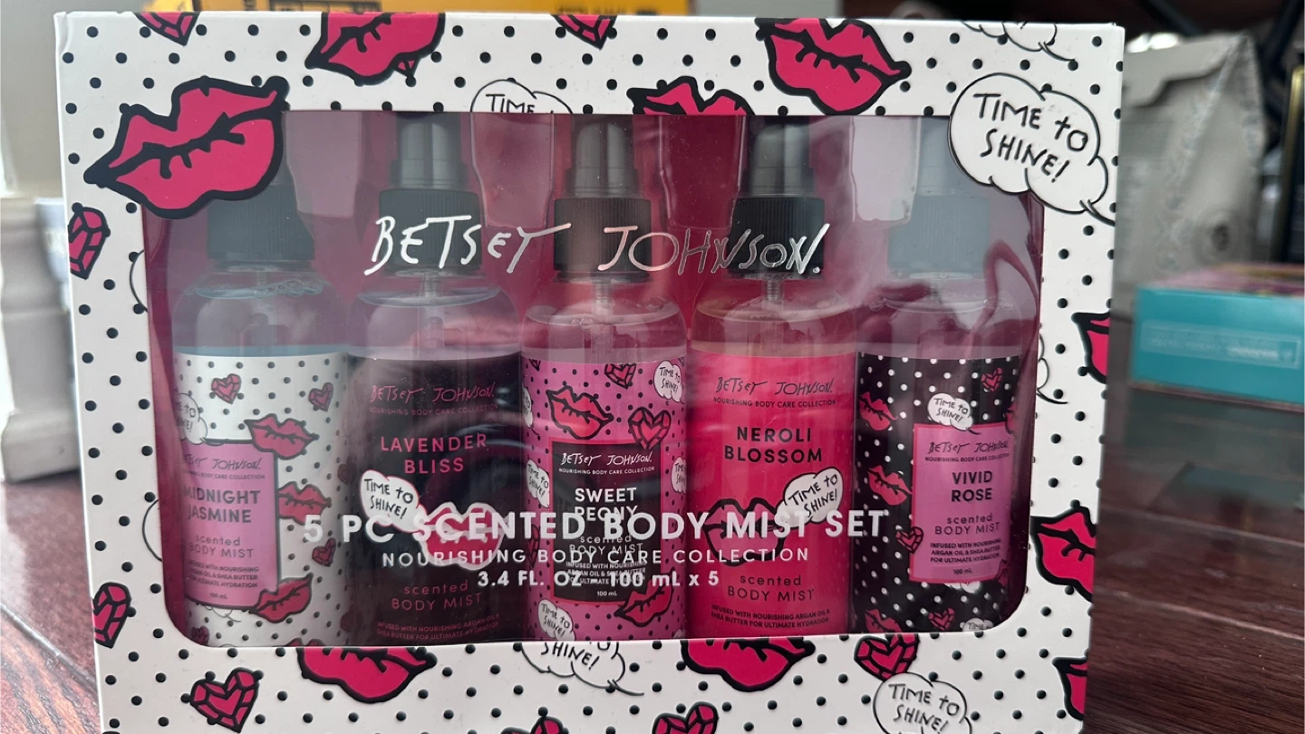 Betsey Johnson 5 Pc Scented Body Mist Set
