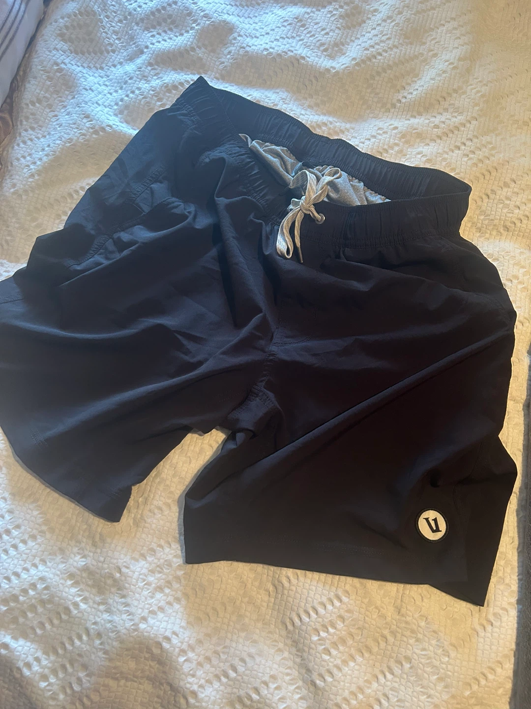 Vuori Men’s Athletic Shorts – Black