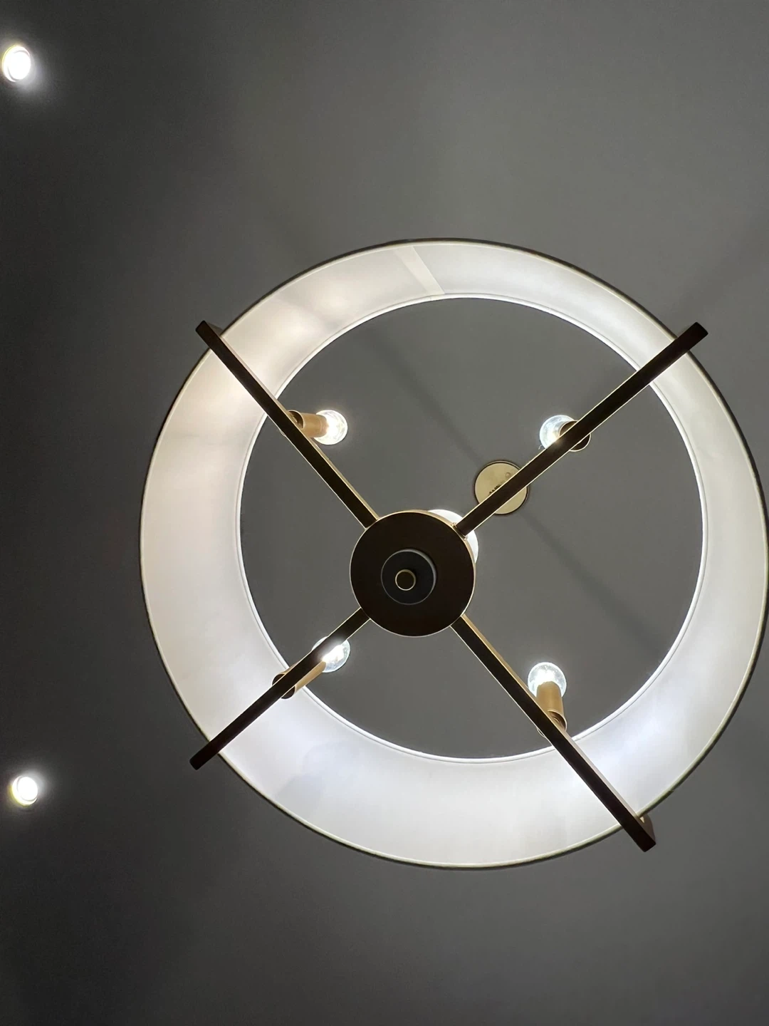 Chandelier- need it gone - photo 2