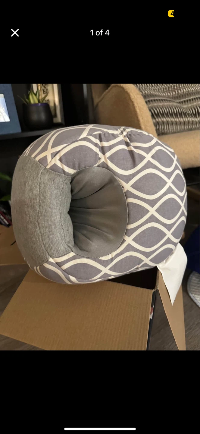 Itzy Ritzy Milk Boss Infant Feeding Support Cushion
