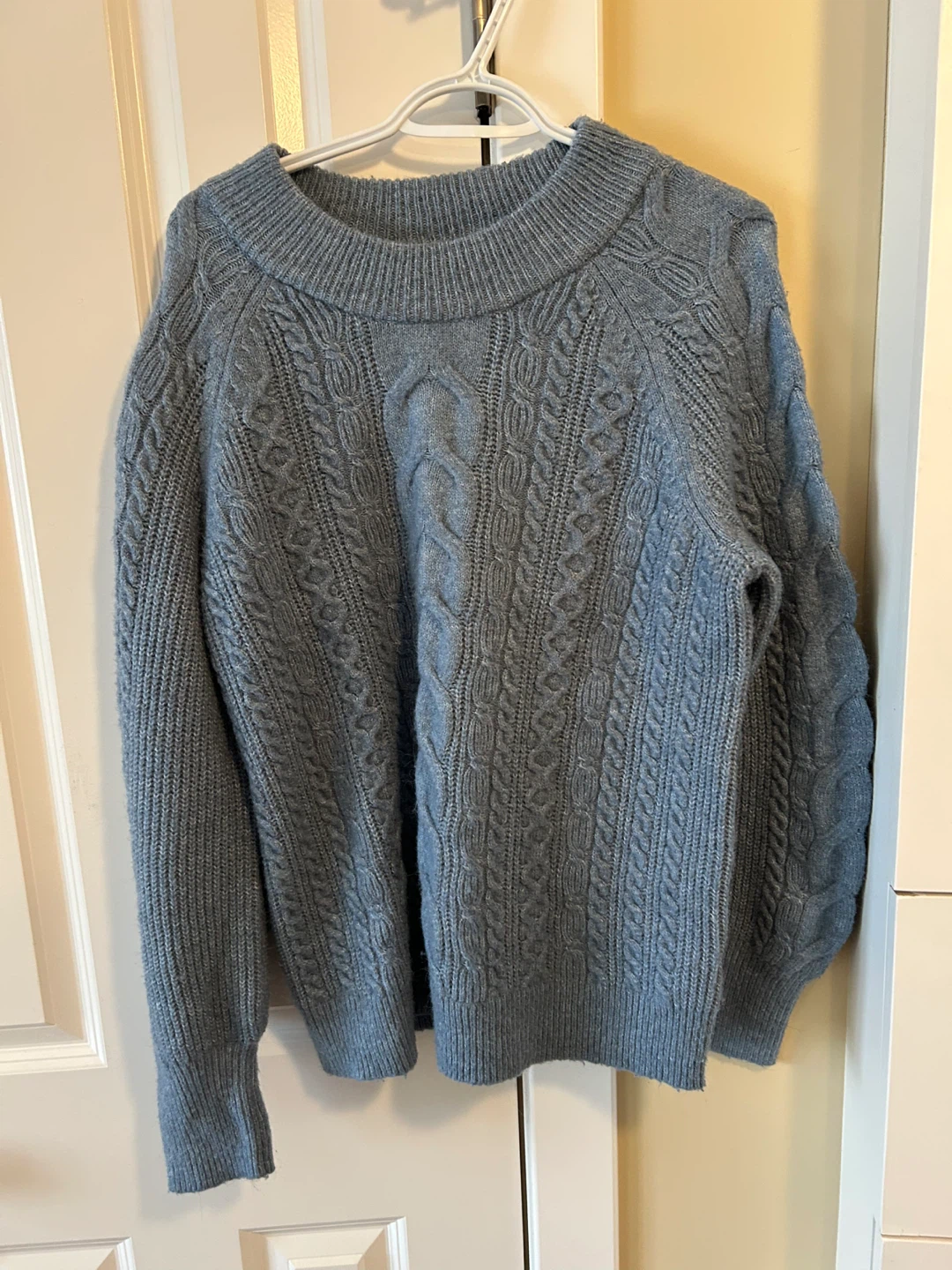Ricki's Cable Knit Sweater - Grey, Size L