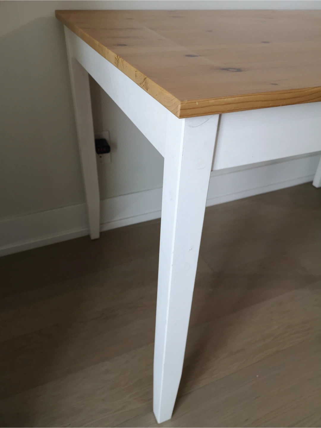 SALES! Ikea Lerhamn Pine Wood Dining Table with White Legs - photo 2