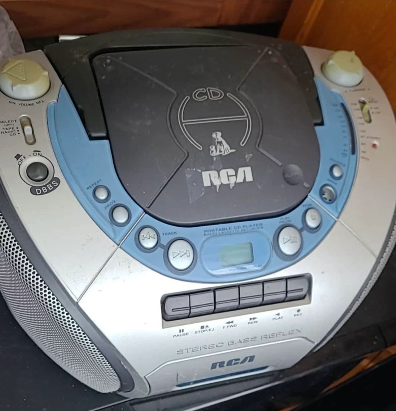 RCA Portable CD Player Radio Cassette Boombox