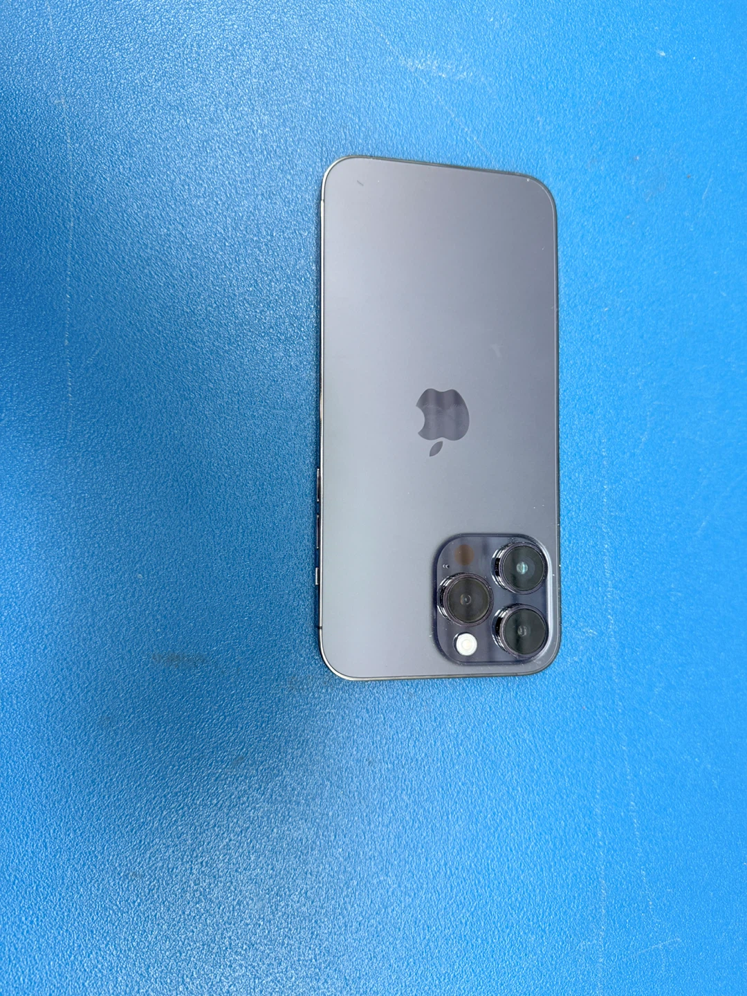 Apple iPhone 14 Pro Max - photo 2