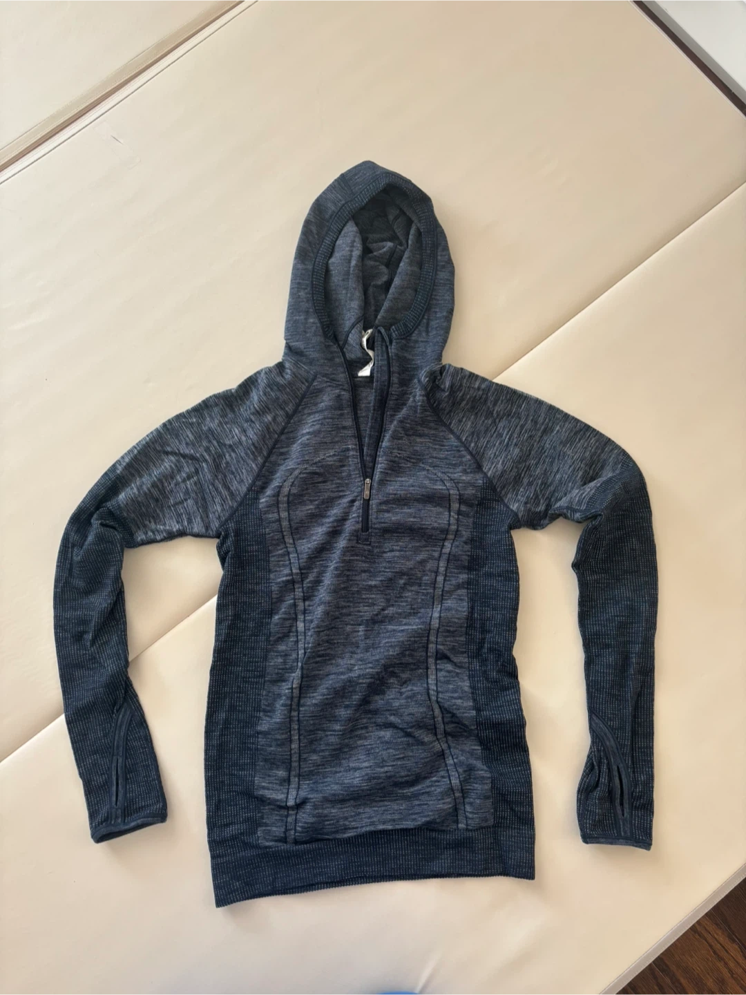 🐏Wool 💛Lululemon half-zip athletic hoodie