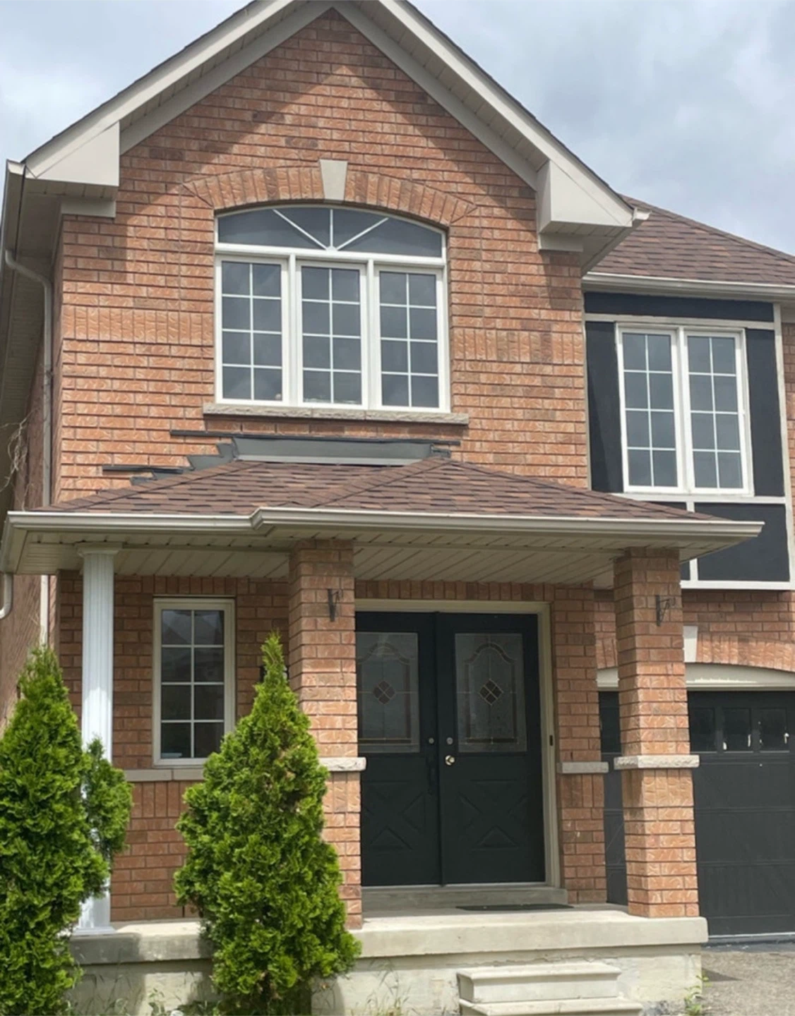 Brampton 5 bdr house for rent @ queen / McLaughlin - photo 2