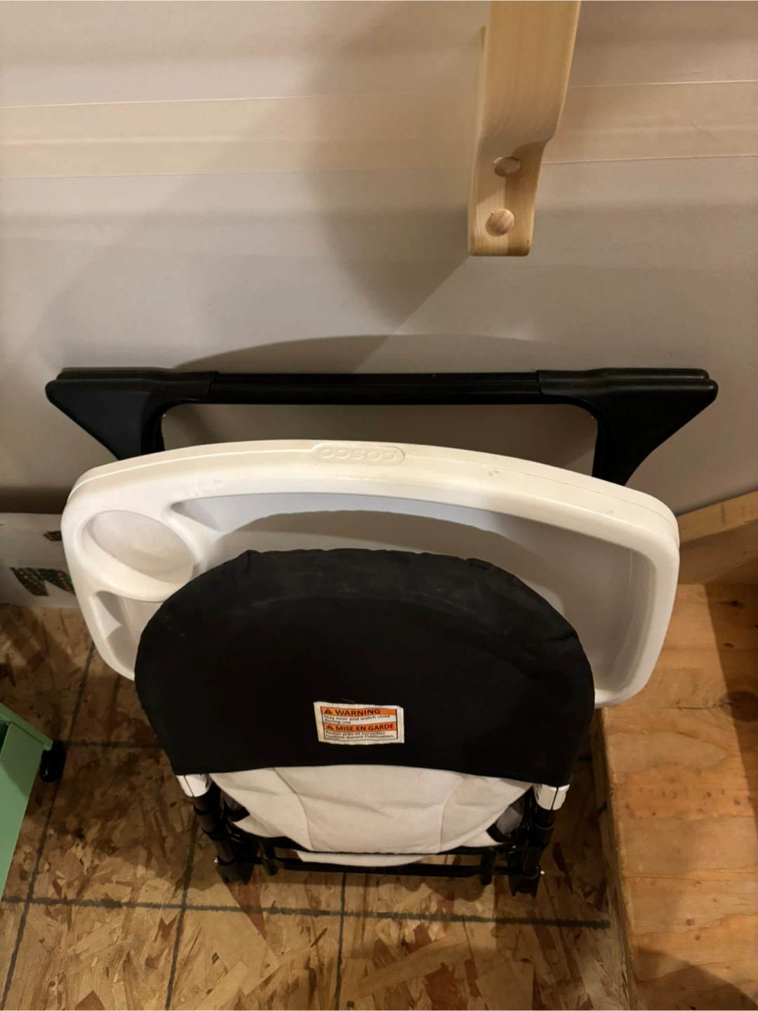 Cosco High Chair - photo 3