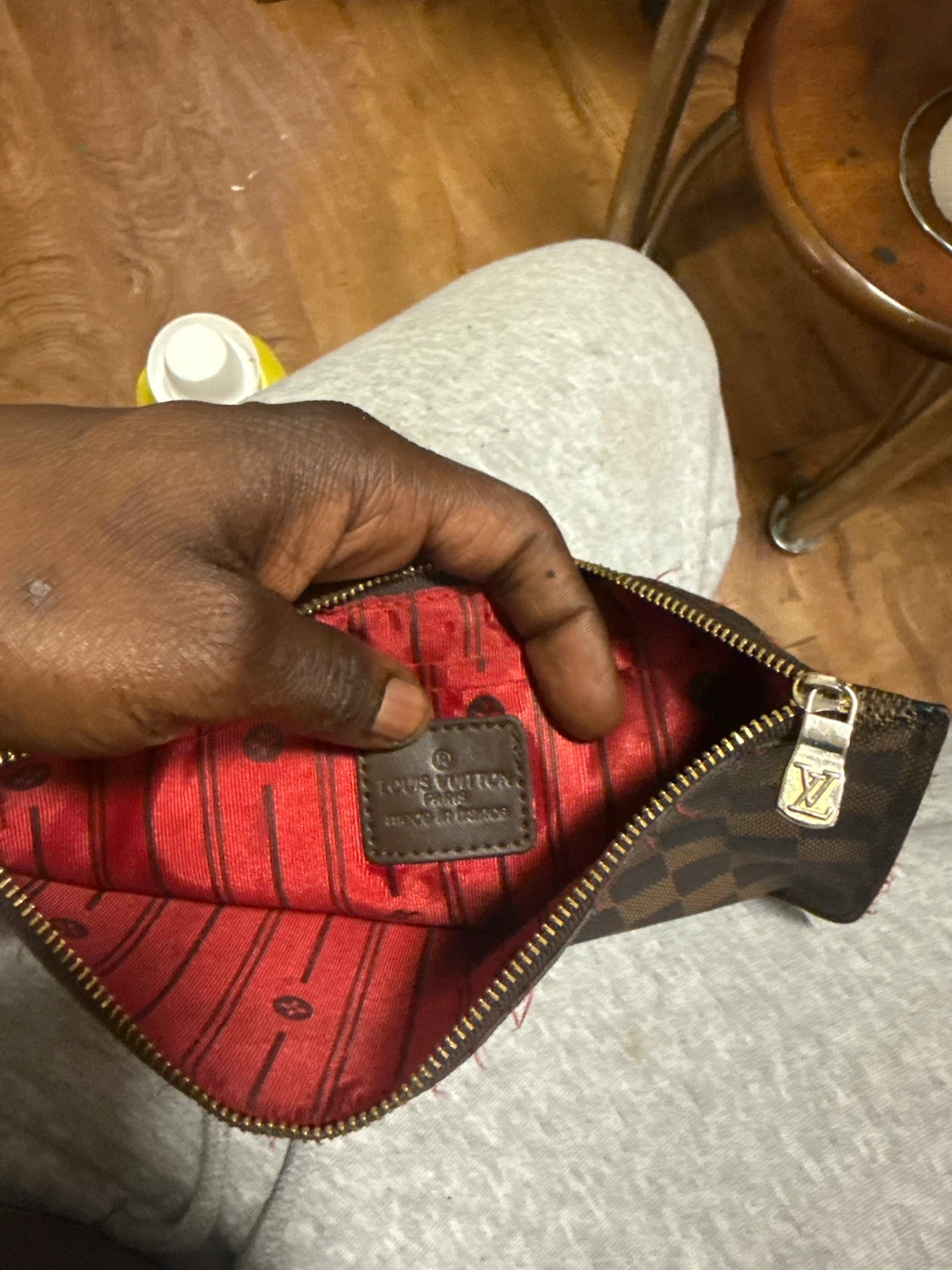 Louis Vuitton Damier Ebene Canvas Pouch - photo 4