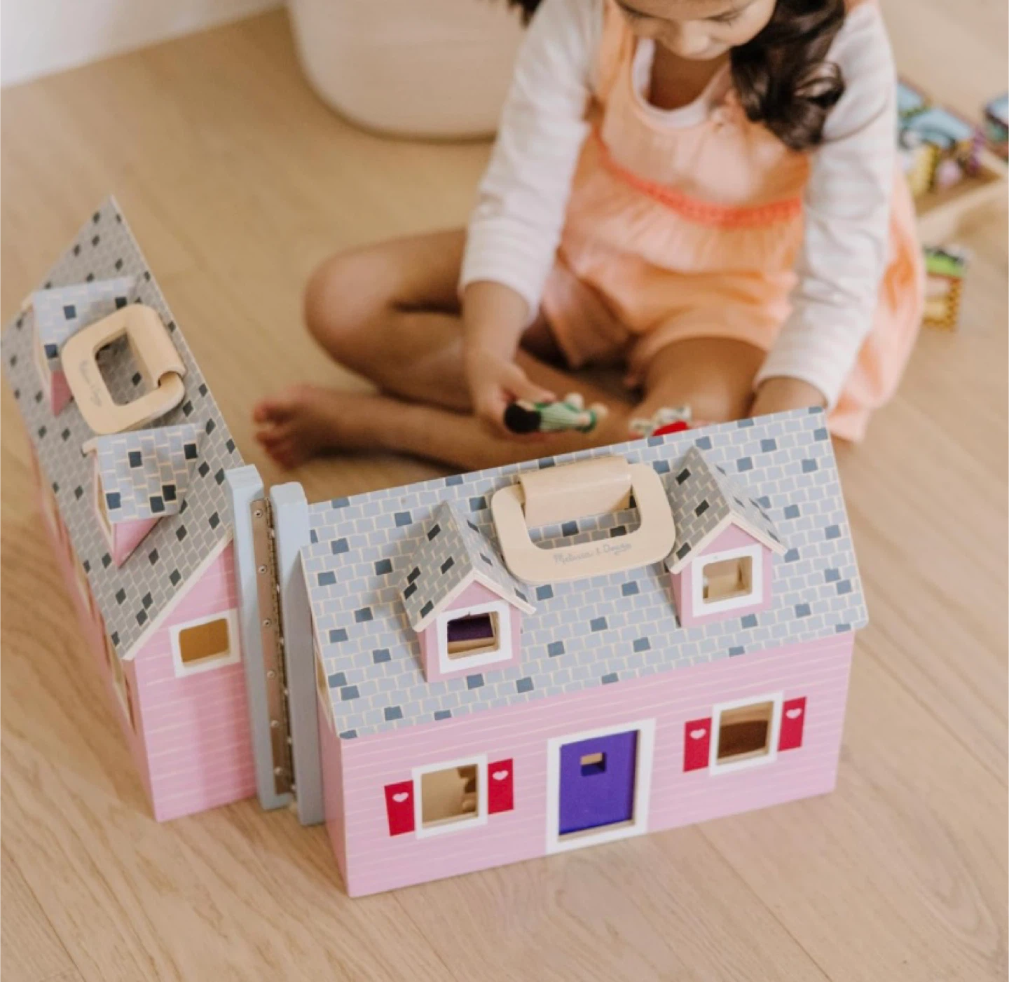 Melissa & Doug Fold and Go Wooden Dollhouse - photo 2