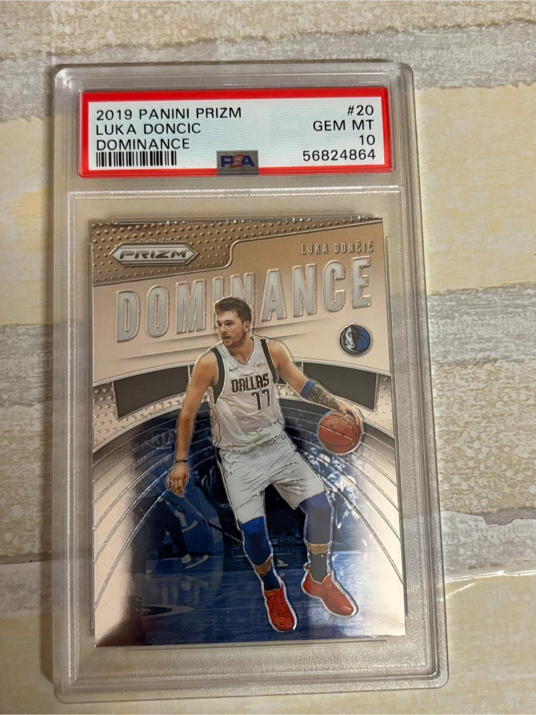 2019 Panini Prizm Luka Doncic DominancePSA 10