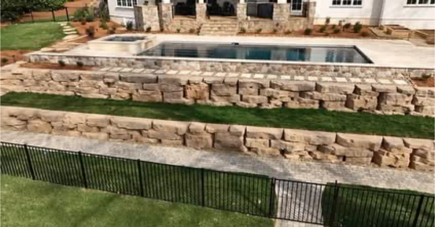 Retaining walls installation 🏆