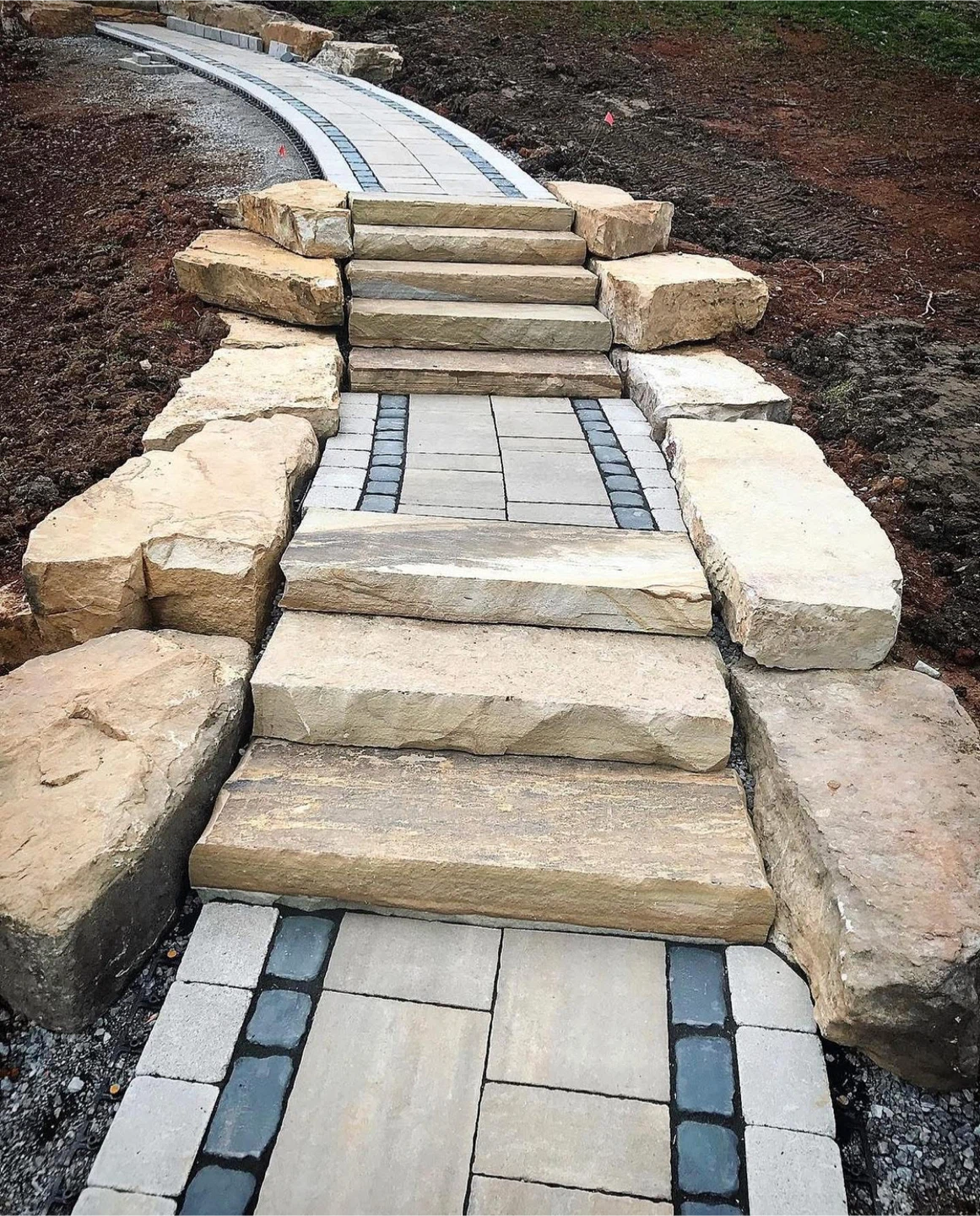 Retaining walls installation 🏆 - photo 3