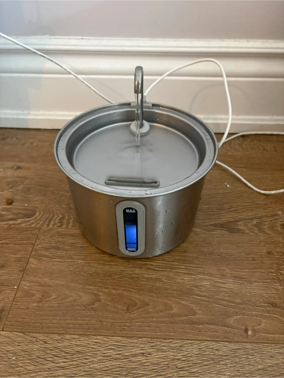 Oneisall Stainless Steel Cat Water Fountain 2L