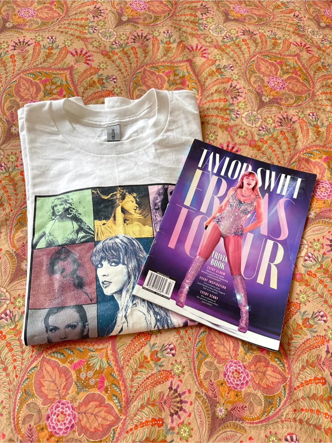 Taylor Swift The Eras Tour T-Shirt & Magazine 🏆 - photo 2