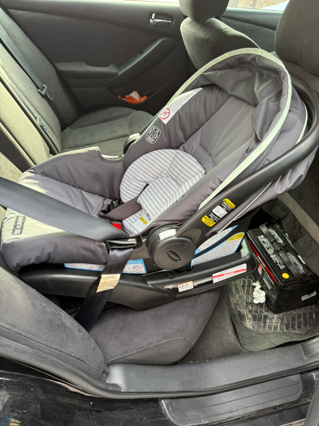Graco SnugRide 30 Infant Car Seat - photo 3