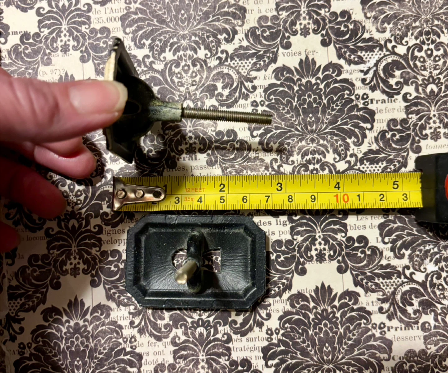 🏆 2 Vintage Ornate Keyhole Escutcheon Hardware - photo 2