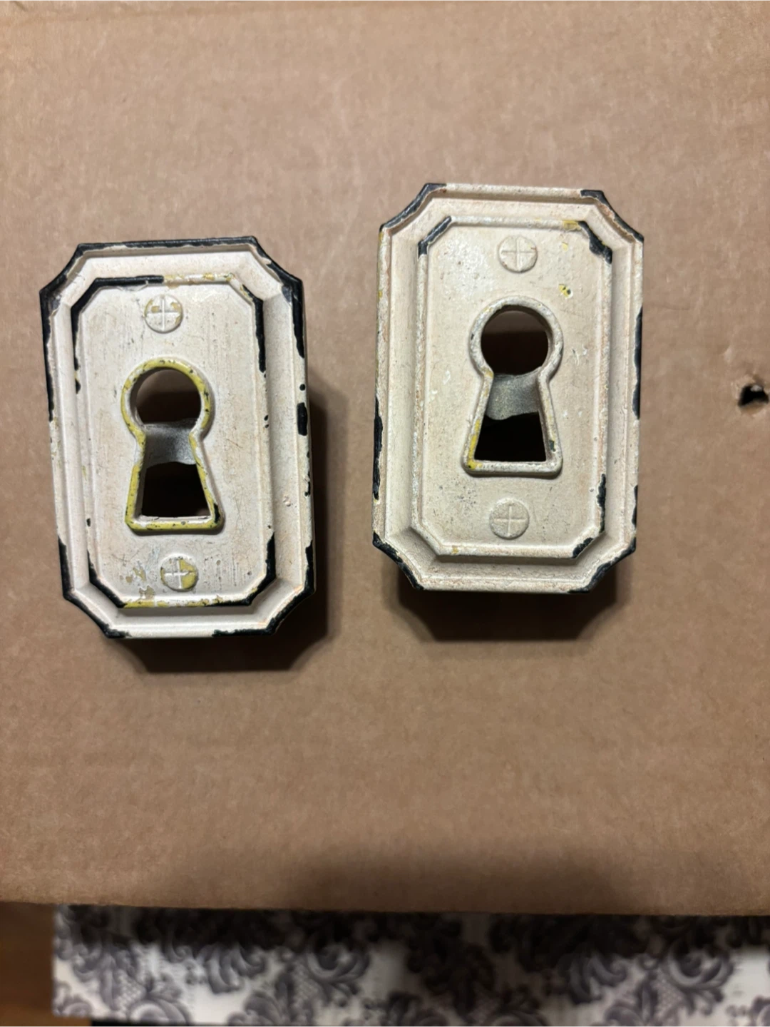 🏆 2 Vintage Ornate Keyhole Escutcheon Hardware