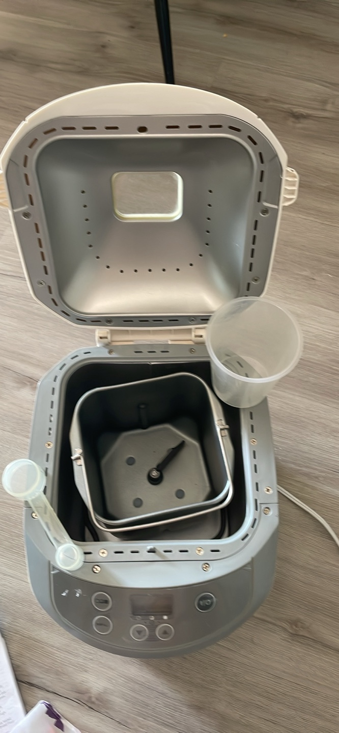 Black & Decker 1.5 lb Bread Maker - photo 3