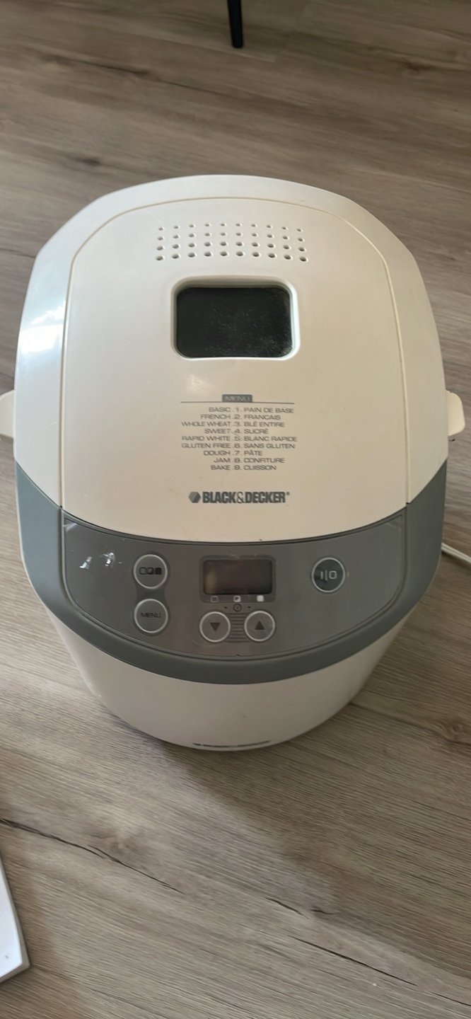 Black & Decker 1.5 lb Bread Maker
