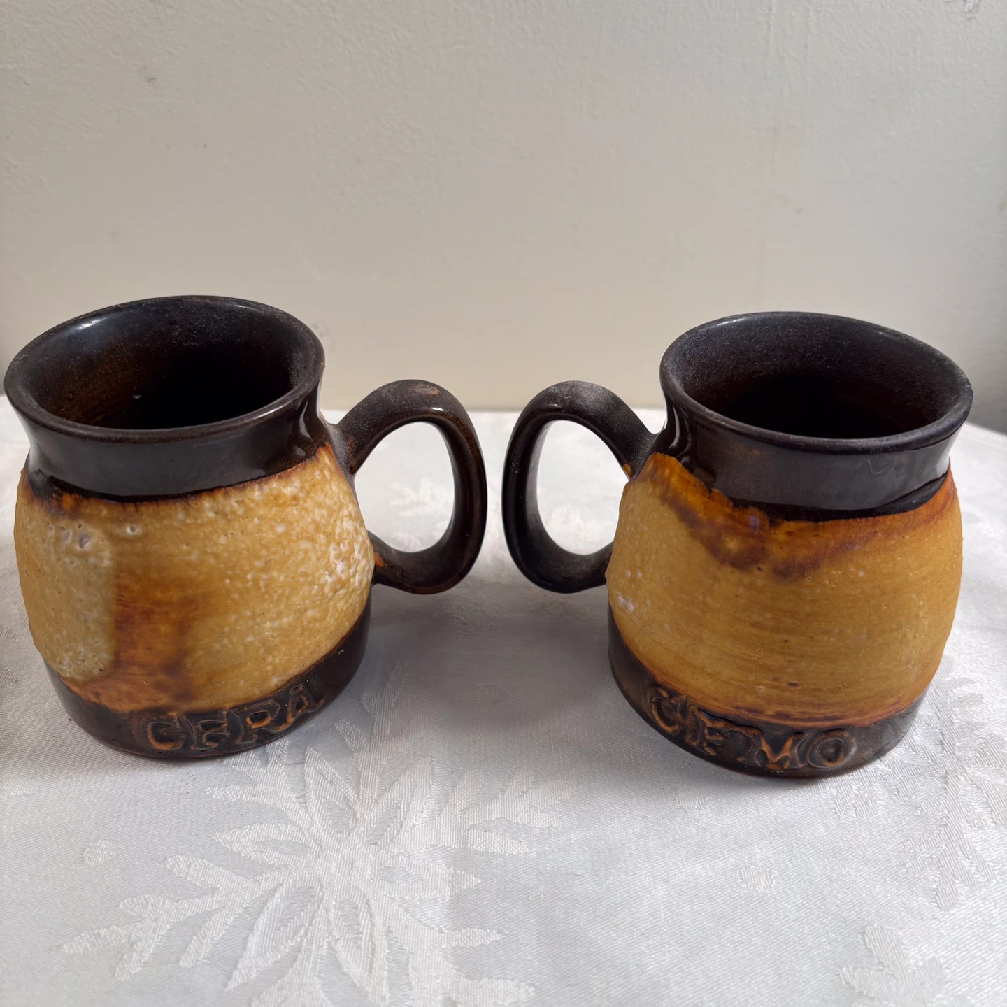 Vintage CFRA/CFMO Signed Laurentian Pottery Fat Lava mugs - photo 3