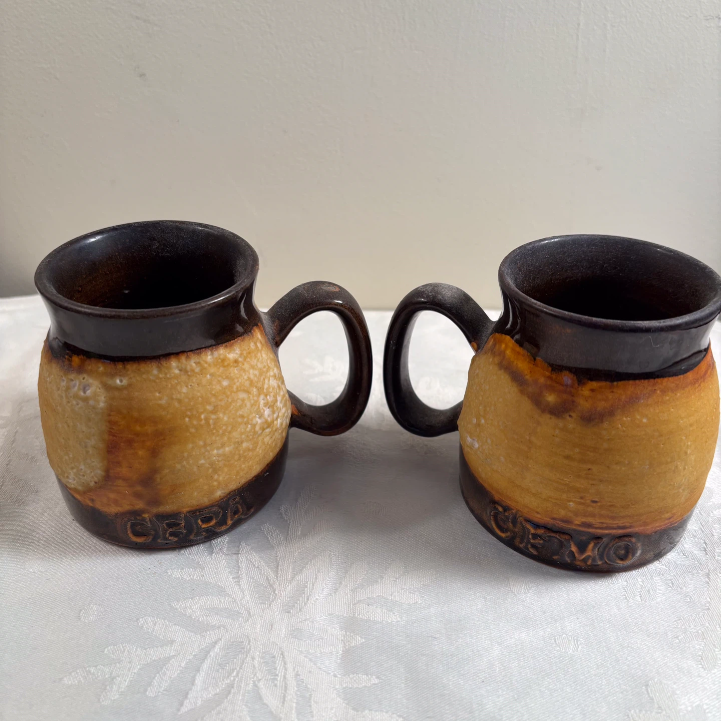 Vintage CFRA/CFMO Signed Laurentian Pottery Fat Lava mugs - photo 5