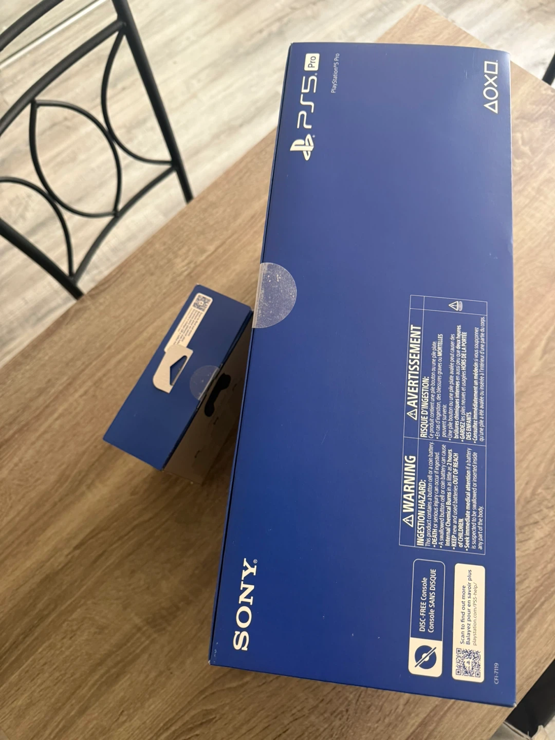 PlayStation 5 Pro PS5 Pro 2TB with extra controller - photo 4