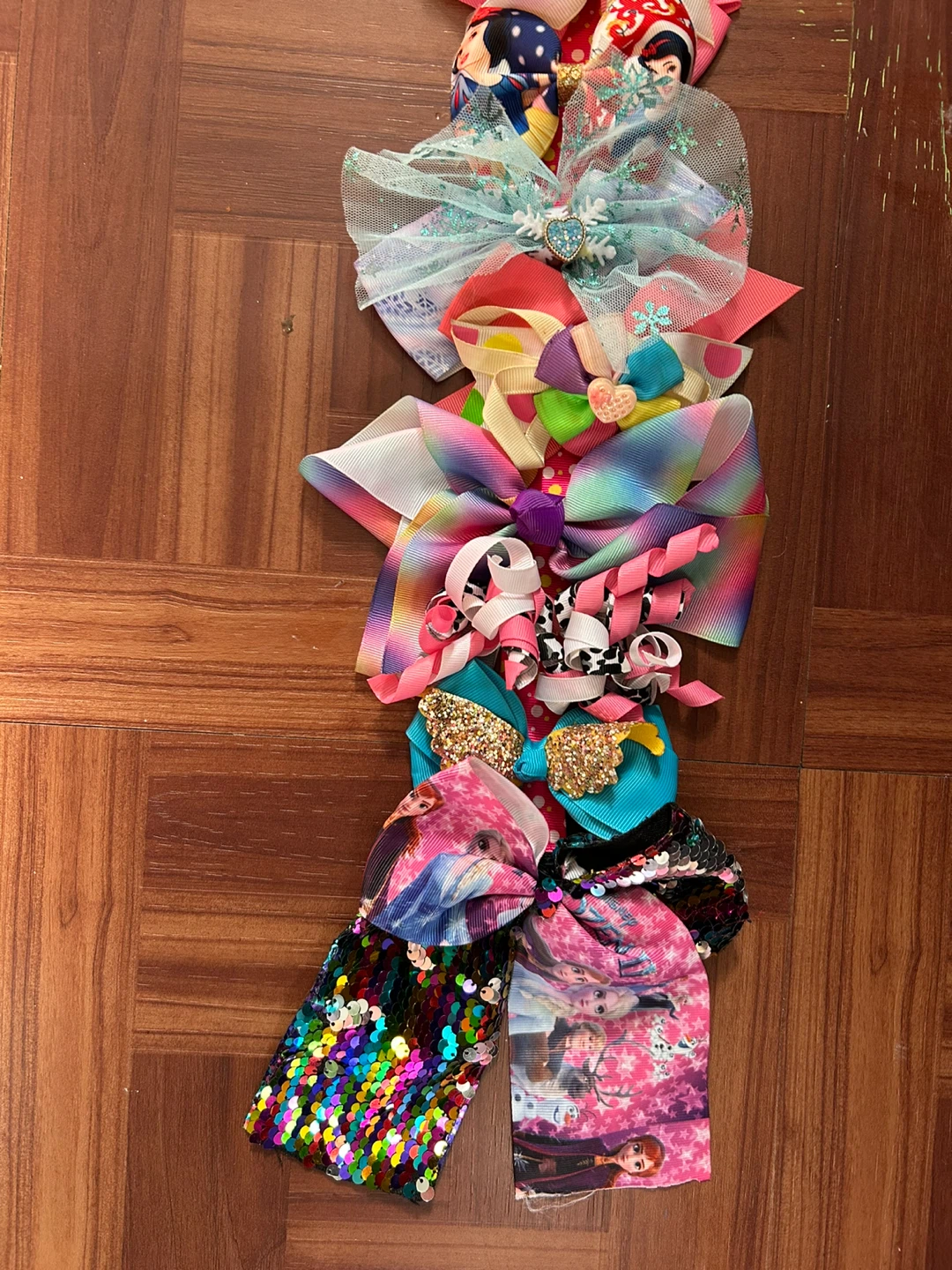 Emoji bow holder with 16 bows - photo 4