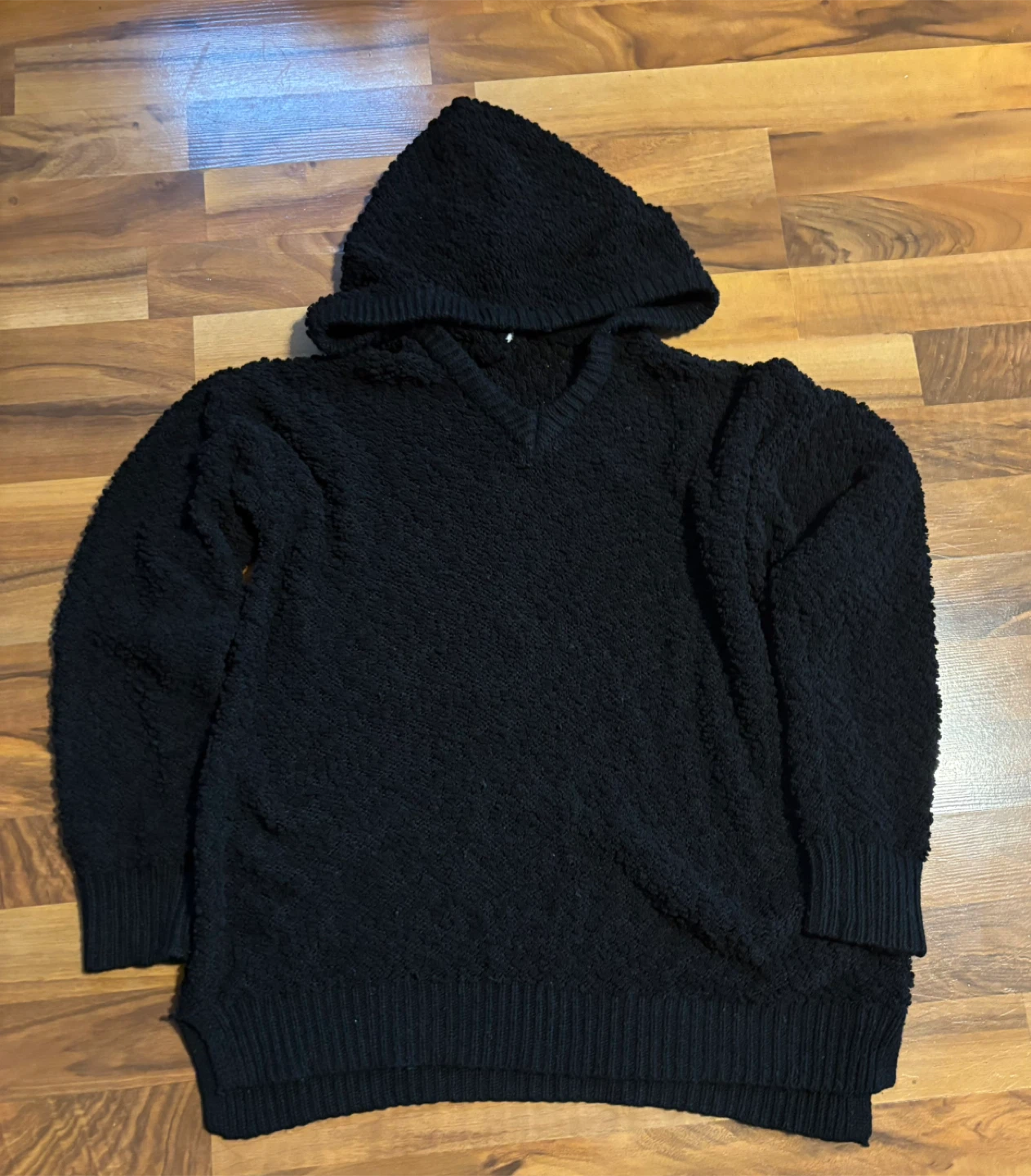 🏆 Black Fuzzy Hoodie - XL/XXL (15-17)