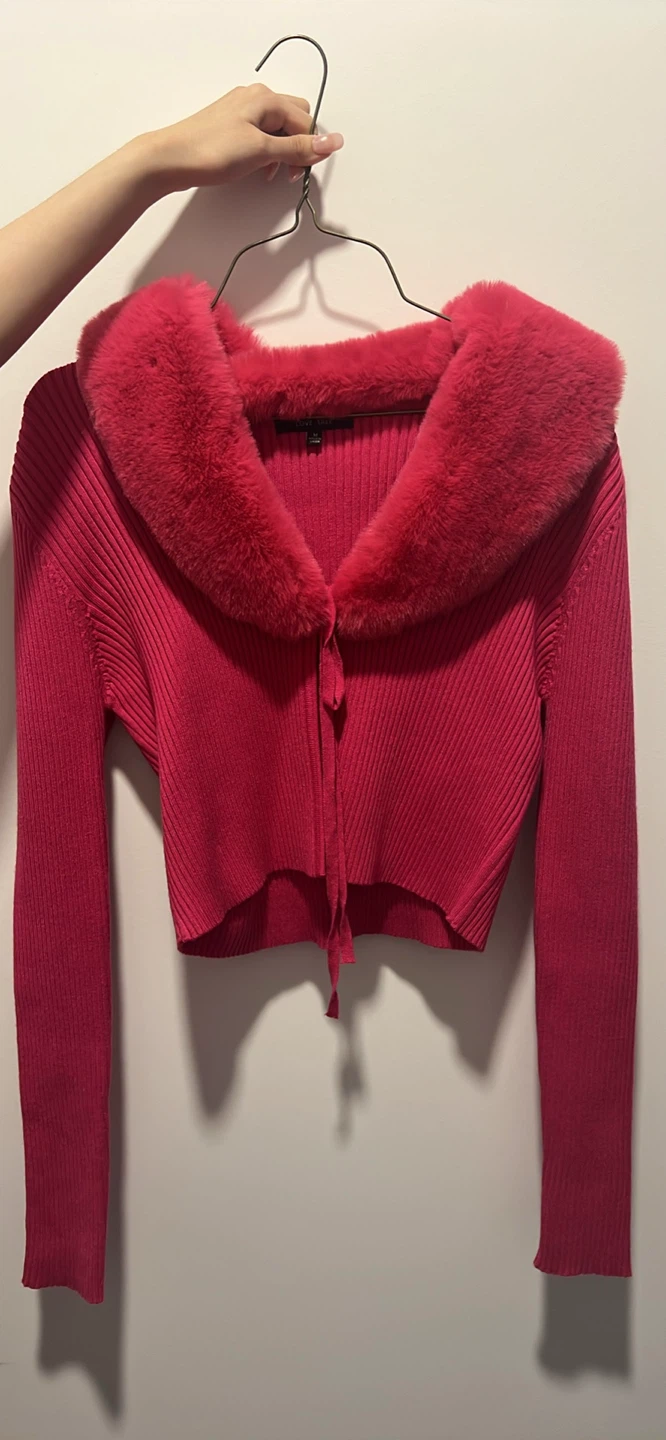 Love Tree Pink Faux Fur Trim Knit Sweater