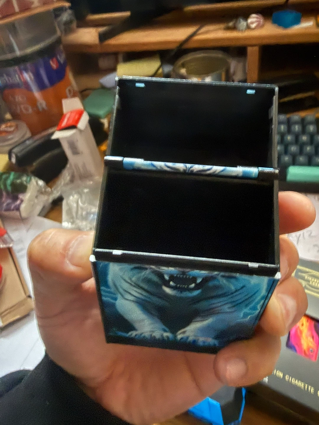 Cigarette Case with White Tiger Design - photo 2