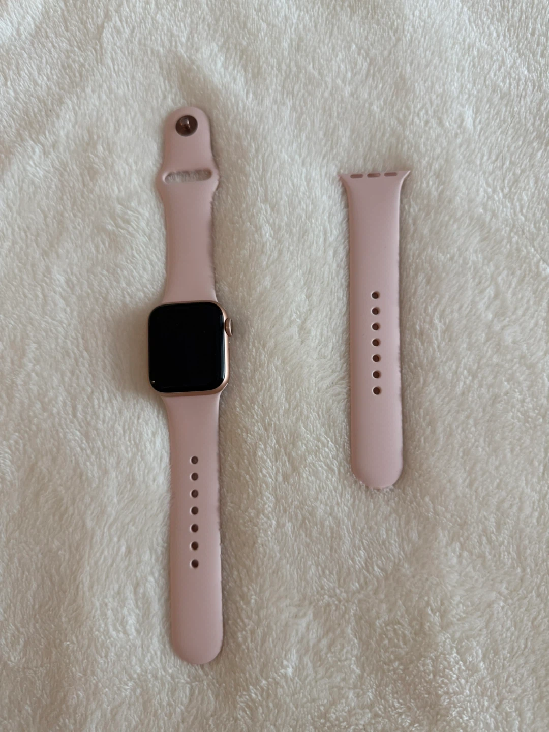 Apple Watch Series 4 - Pink - photo 2