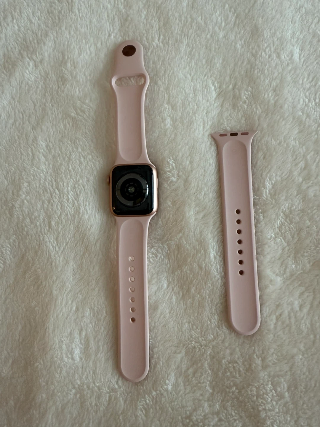 Apple Watch Series 4 - Pink - photo 3