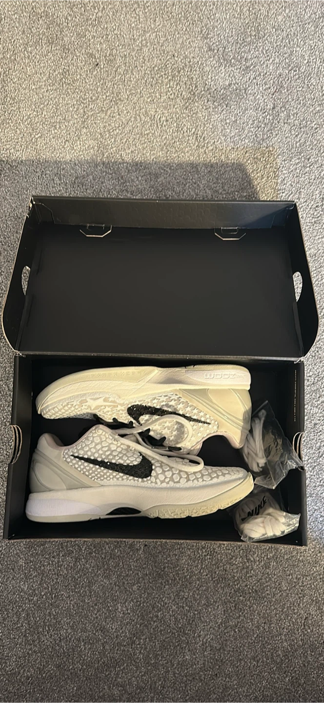 Nike Kobe 6 Protro Sneakers